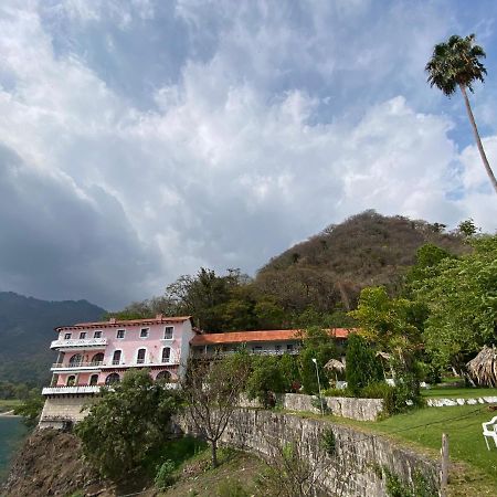 Hotel Tzanjuyu Bay Panajachel Exterior photo