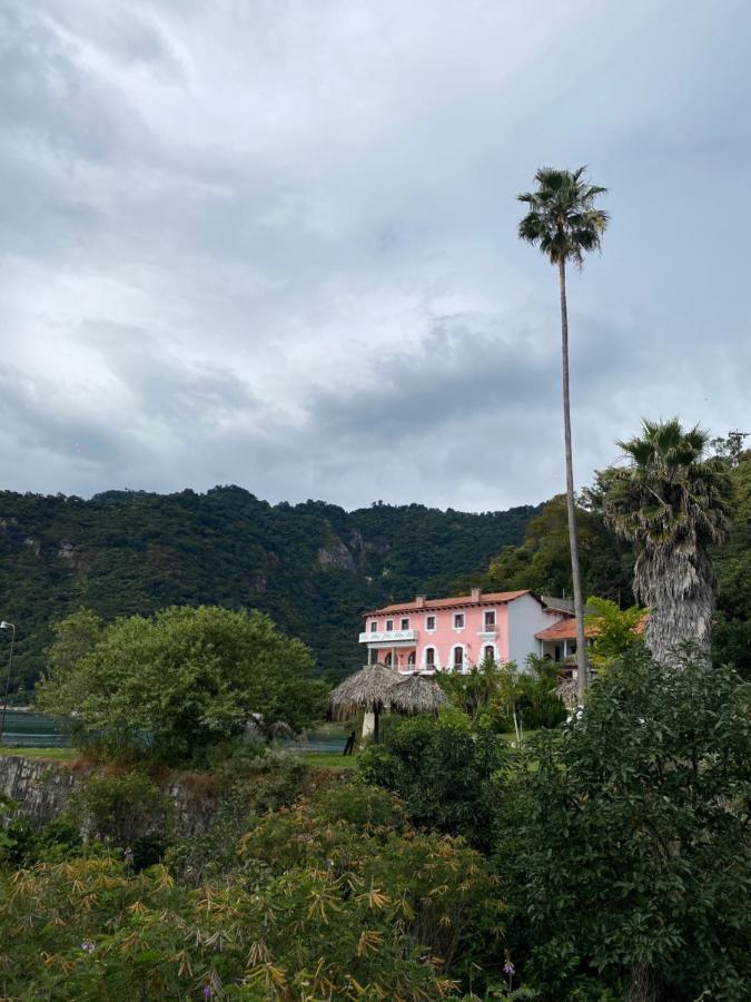 Hotel Tzanjuyu Bay Panajachel Exterior photo