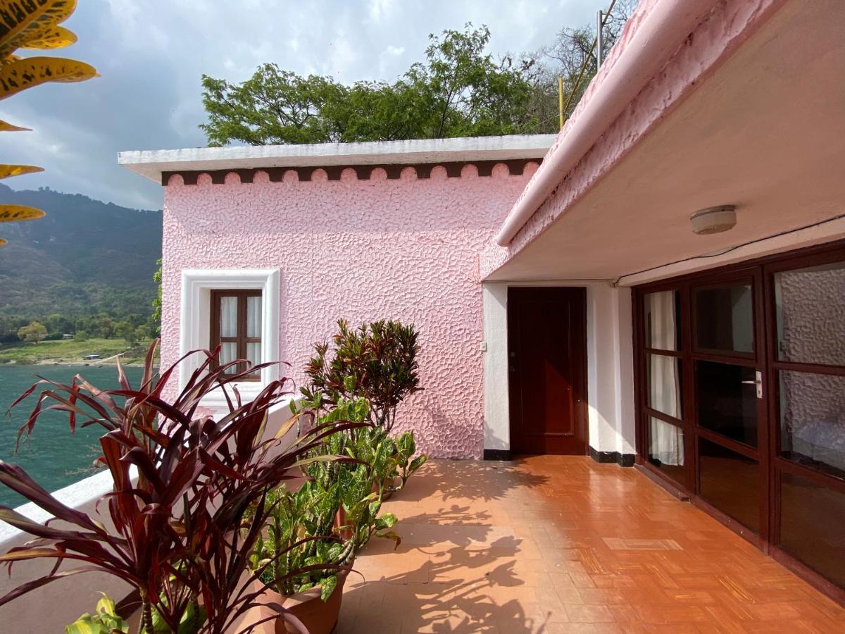 Hotel Tzanjuyu Bay Panajachel Exterior photo